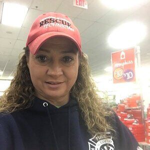 Meet your Posher, Angie